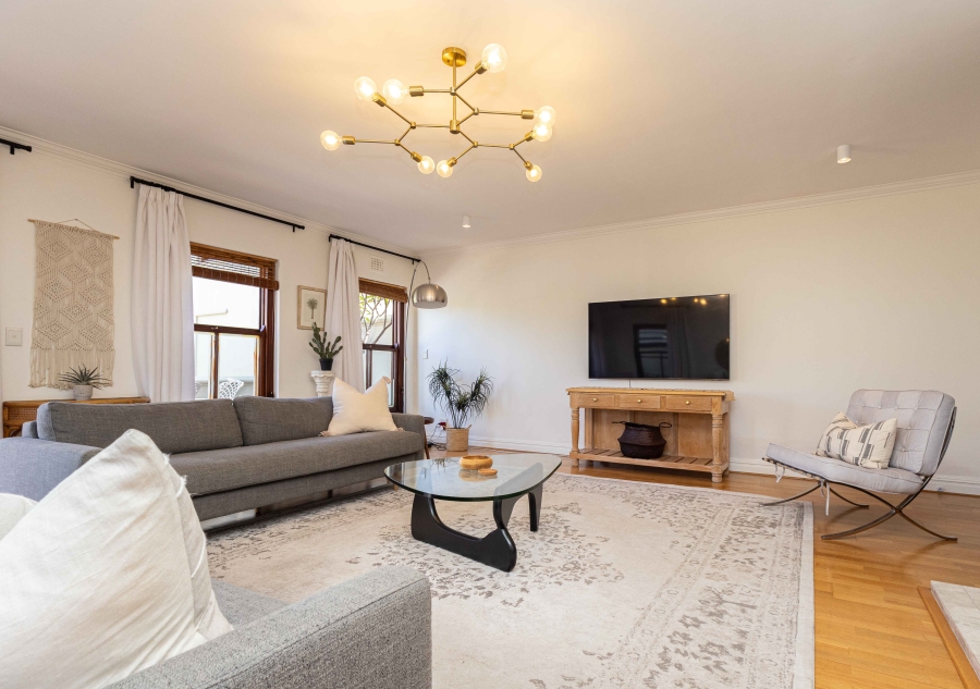 3 Bedroom Property for Sale in Sea Point Western Cape